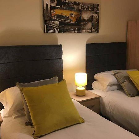 Staynec Moat House Birmingham - For Company, Contractor And Leisure Stays - Nec, Hs2, Jlr, Airport Extérieur photo