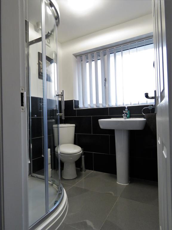Staynec Moat House Birmingham - For Company, Contractor And Leisure Stays - Nec, Hs2, Jlr, Airport Extérieur photo