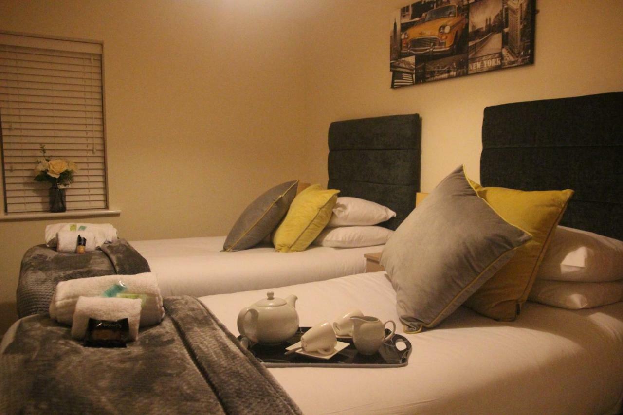 Staynec Moat House Birmingham - For Company, Contractor And Leisure Stays - Nec, Hs2, Jlr, Airport Extérieur photo
